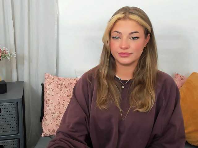 LilyTop live cam on BongaCams