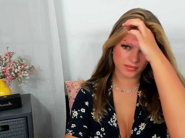 LilyTop live cam on BongaCams