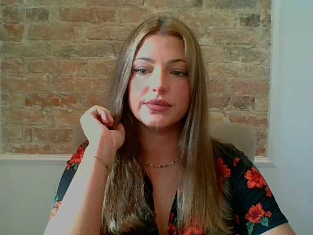 LilyTop live webcam show