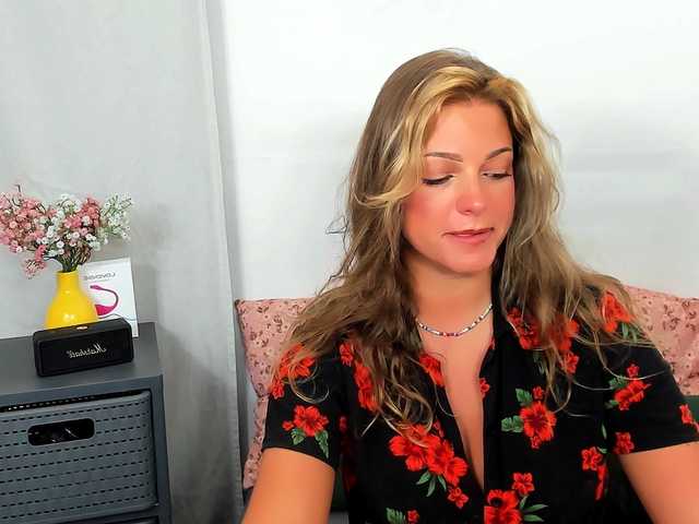 LilyTop live cam on BongaCams