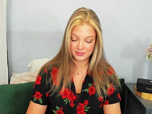 LilyTop live cam on BongaCams