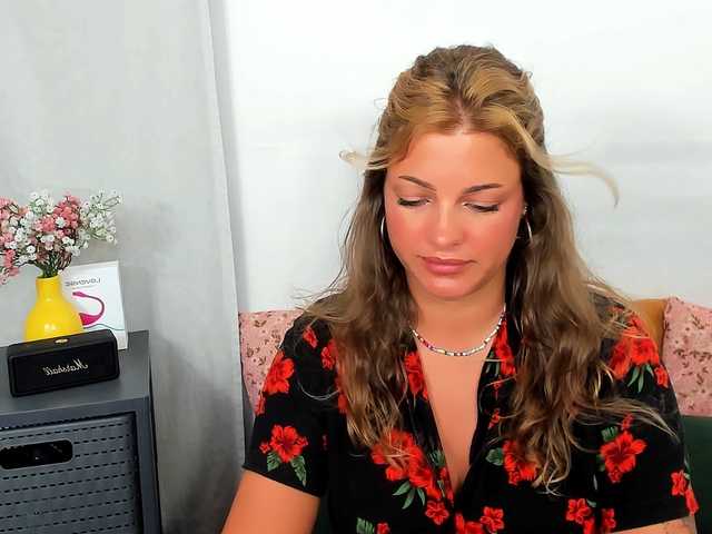 LilyTop live cam on BongaCams