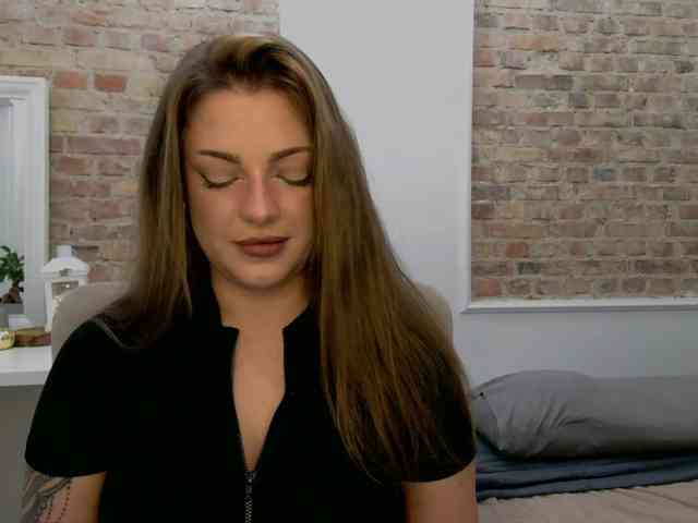 LilyTop's webcam live show