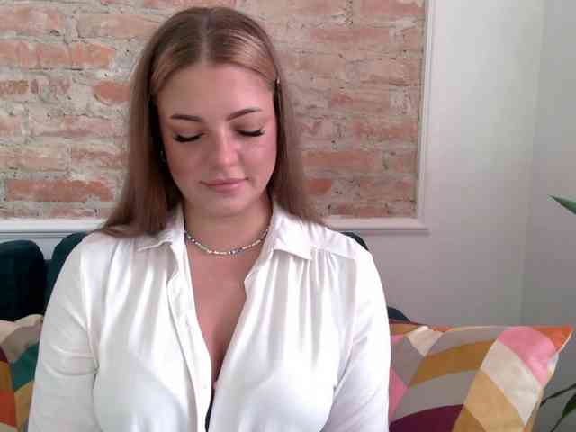 Model: LilyTop