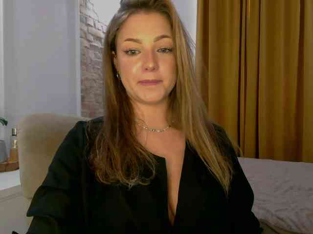 Model: LilyTop