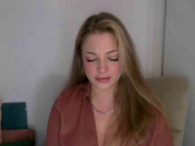 Model: LilyTop