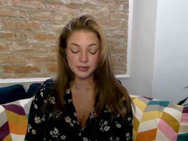 LilyTop