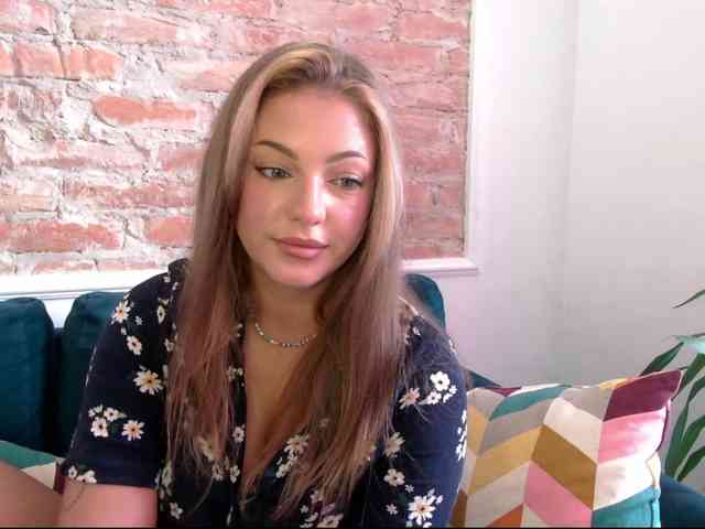 LilyTop Live Webcam on BongaCams