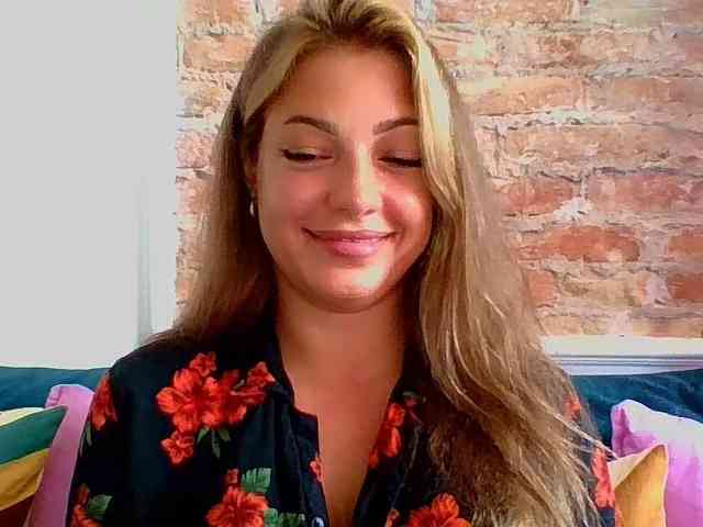 LilyTop Live Webcam on BongaCams