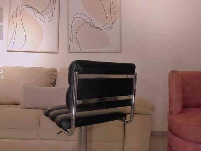 BellaThompson webcam