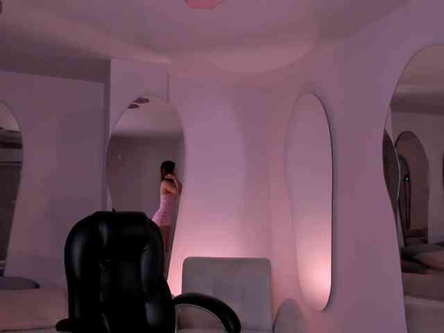 BellaThompson webcam