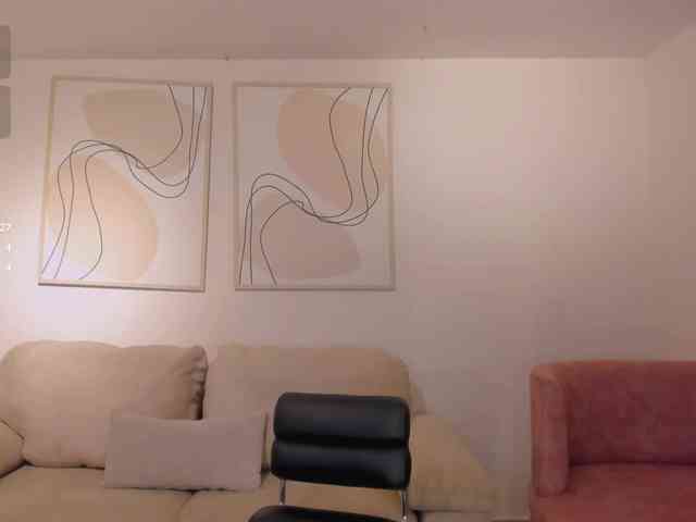 BellaThompson webcam