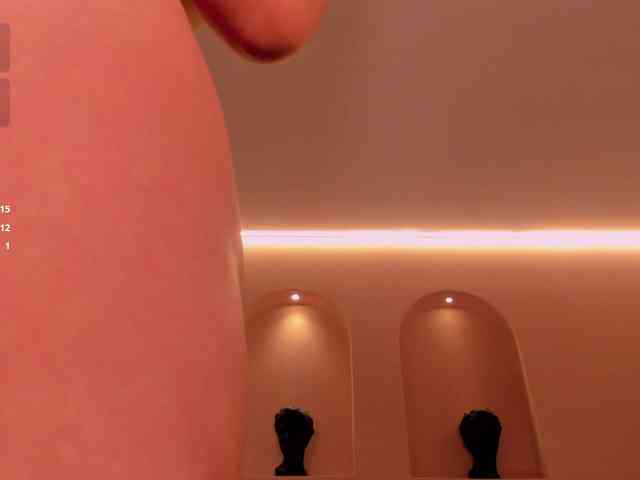 BellaThompson webcam