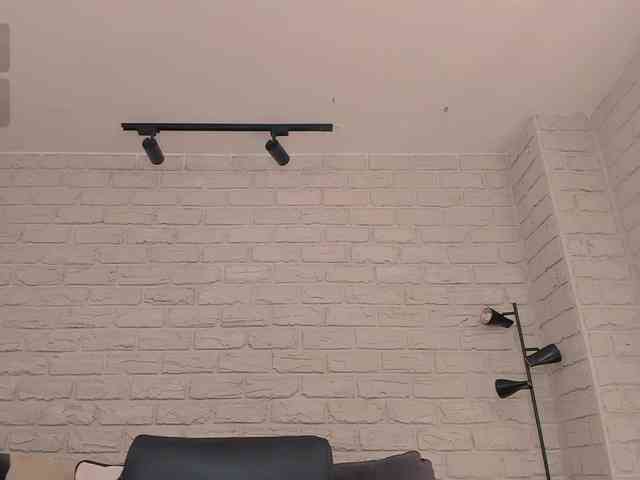BellaThompson webcam