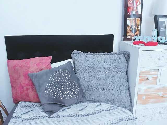 MarinaDirtyX live cam on BongaCams