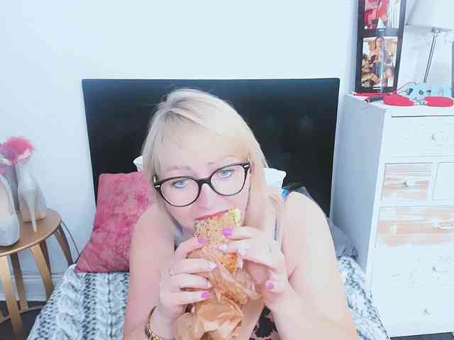 MarinaDirtyX webcam