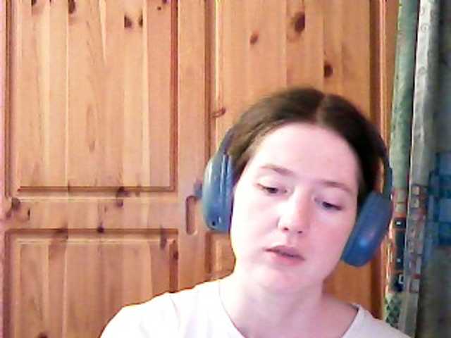 le modèle Purple-cat55 est en webcam porno dans un show sur le site bongacams, il possède les tags suivants: White/Caucasian,Brunette,Shaved