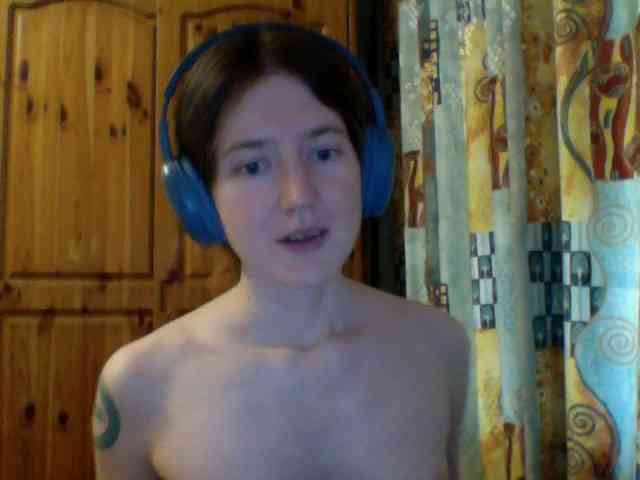 Purple-cat55 webcam