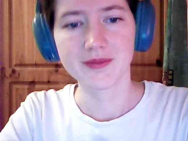 Purple-cat55 webcam