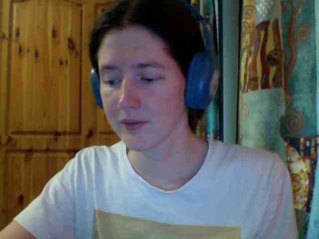 Purple-cat55 webcam