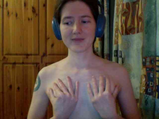 Purple-cat55 webcam