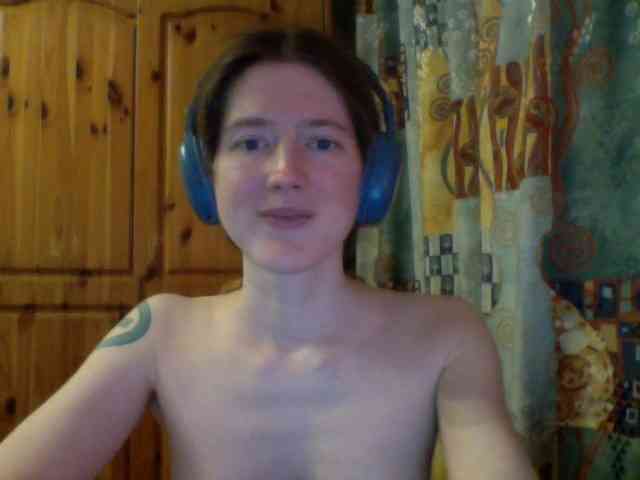 Purple-cat55 webcam