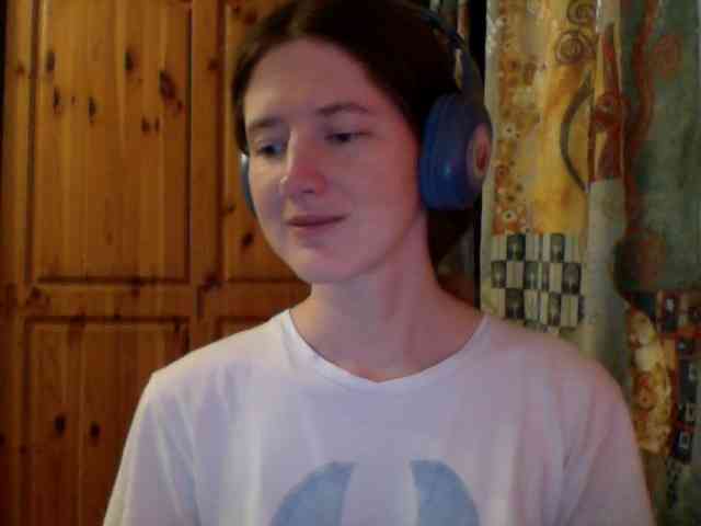 Purple-cat55 webcam