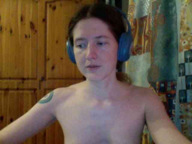 Purple-cat55 webcam