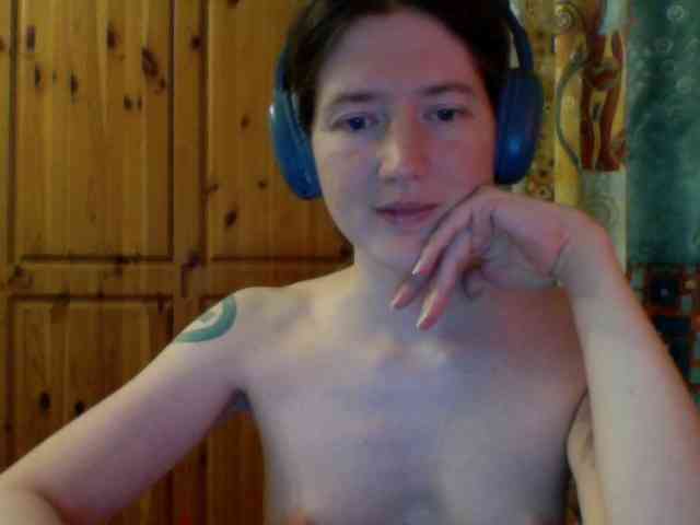 Purple-cat55 webcam
