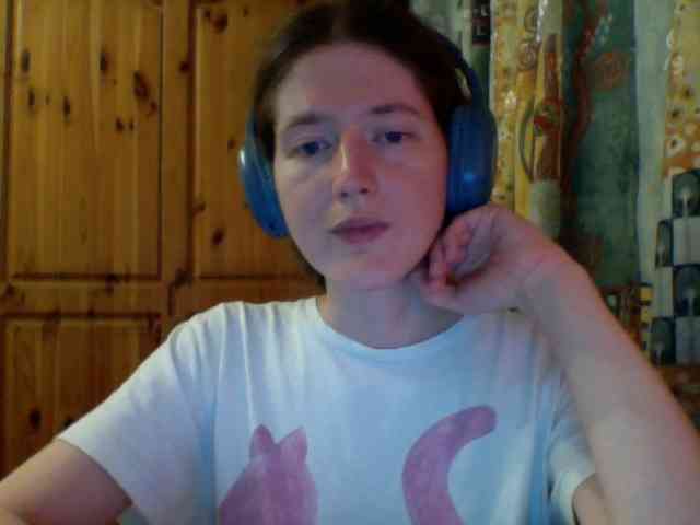 Purple-cat55 webcam