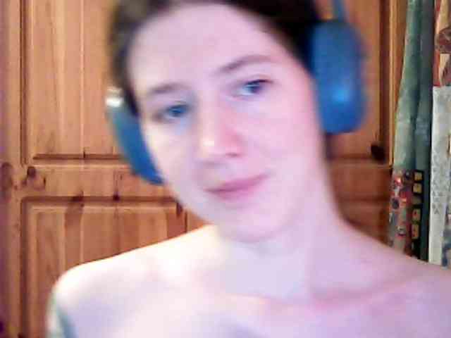 Purple-cat55 webcam