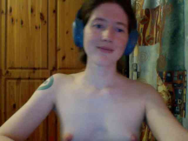 Purple-cat55 webcam