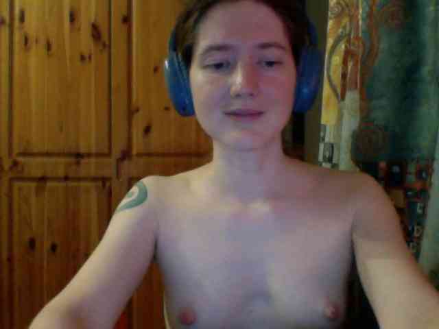 Purple-cat55 webcam
