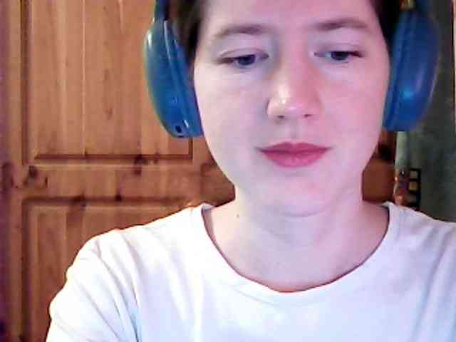 Purple-cat55 webcam