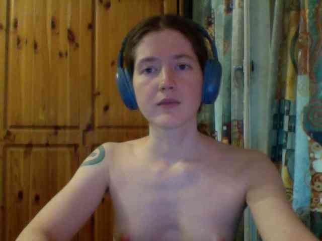 Purple-cat55 webcam