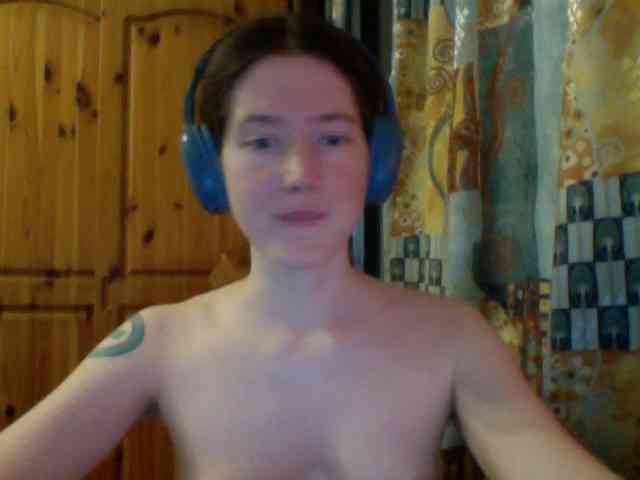 Purple-cat55 webcam