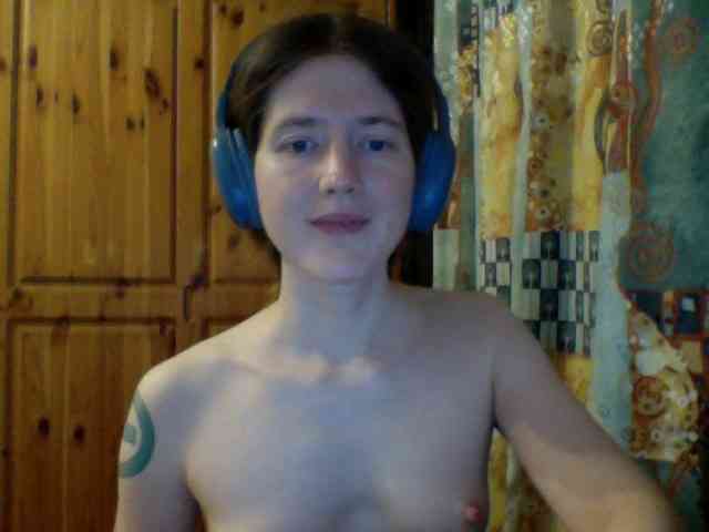 Purple-cat55 webcam