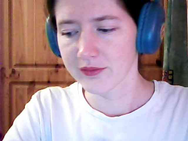Purple-cat55 webcam