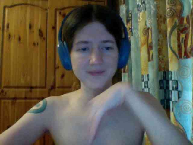 Purple-cat55 webcam
