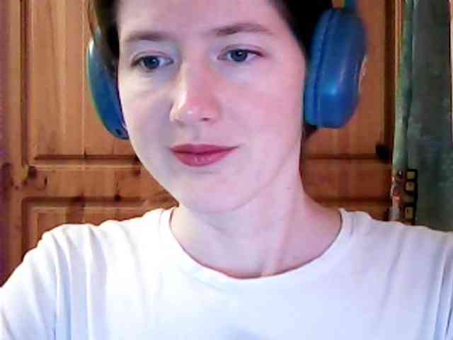 Purple-cat55 webcam