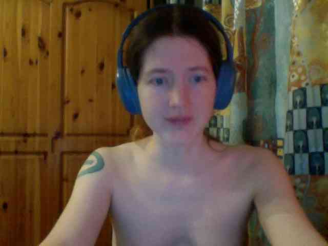 Purple-cat55 webcam
