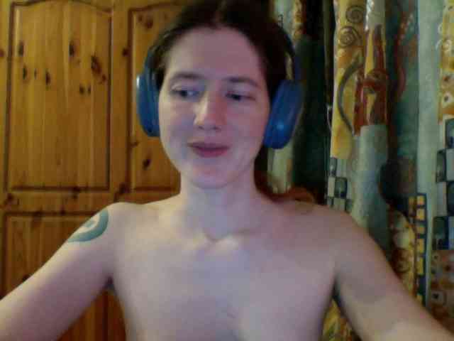 Purple-cat55 webcam