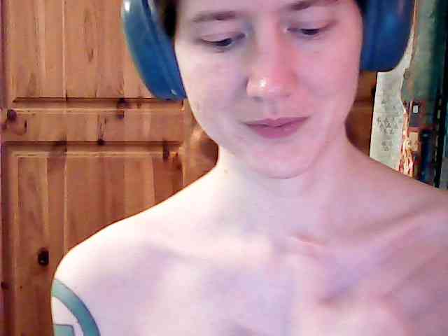 Purple-cat55 webcam