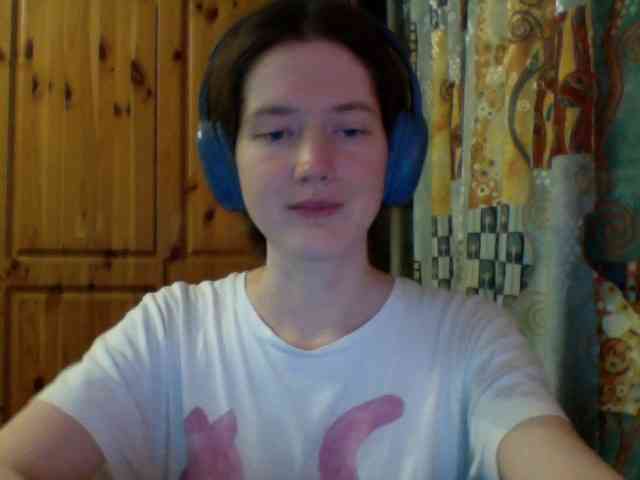Purple-cat55 webcam