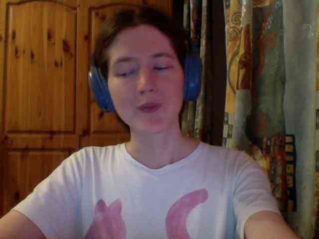 Purple-cat55 webcam