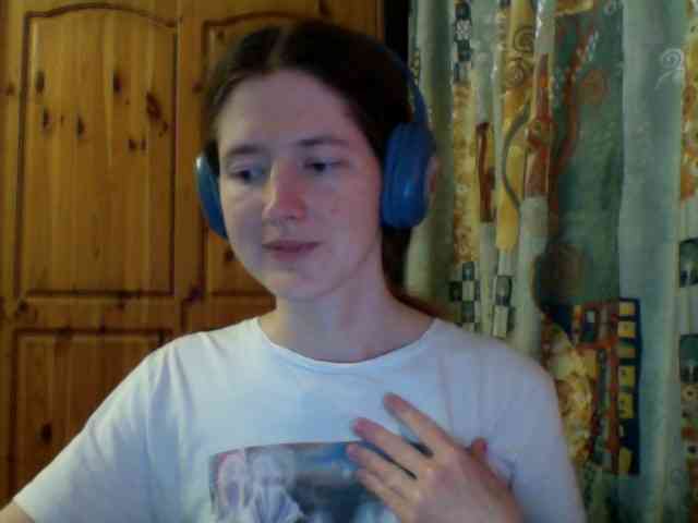 Purple-cat55 webcam