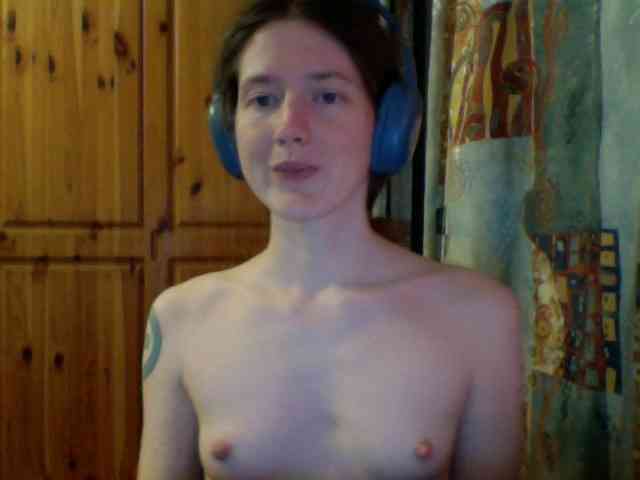 Purple-cat55 webcam