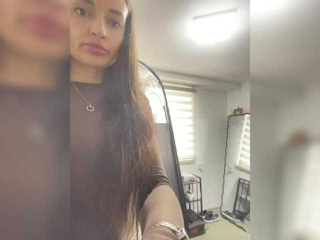 ALYA-01's BongaCams show and profile