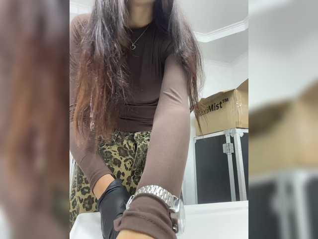 ALYA-01's BongaCams show and profile