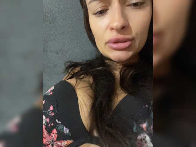 ALYA-01 live webcam show
